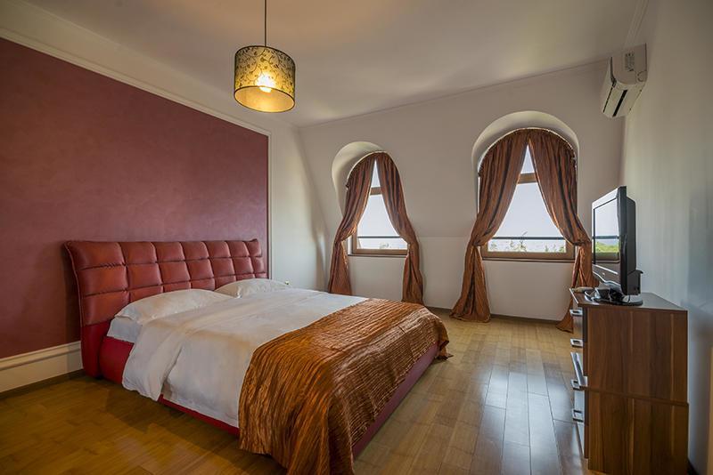 Purple Star Apartments Saints Constantine and Helena Esterno foto